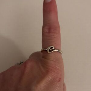 James Avery size 7 women’s E ring